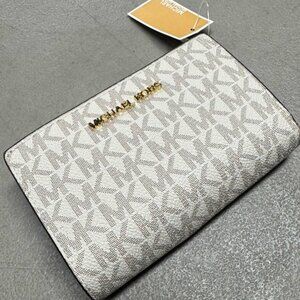 New Michael Kors Jet Set Travel Medium Bifold Zip Coin Wallet